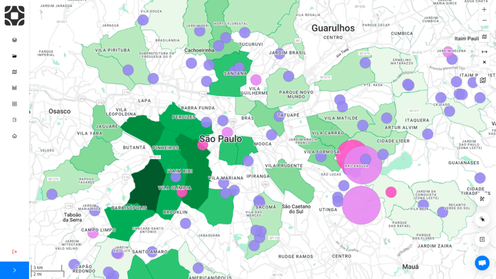 Análise para exemplificar o que é CNAE para o blog da Datlo.
Análise é colorida, o mapeamento é do município de São Paulo, está na cor verde do tom mais claro ao mais escuro. O CNAE está sendo representado por pontos coloridos, da cor, rosa, roxo, e roxo mais claro.